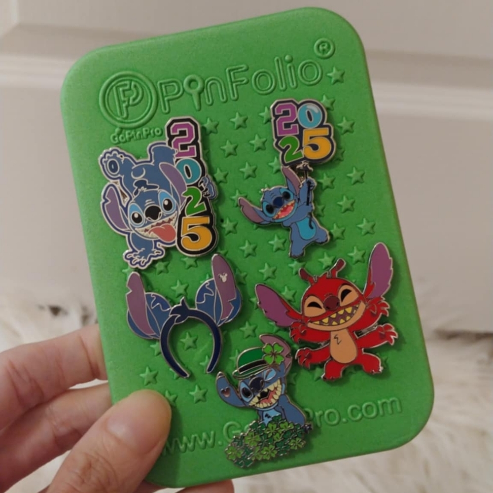 💙FIRM! NWOT DISNEY PARKS LILO AND STITCH 5 TRADING PINS WITH MINI PINFOL